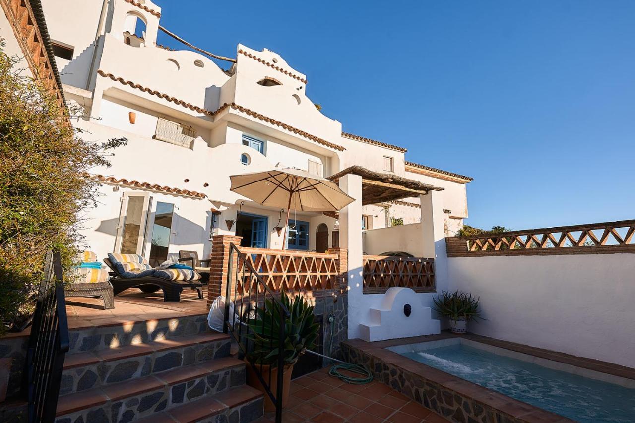 Townhouse In An Andalusian White Village *